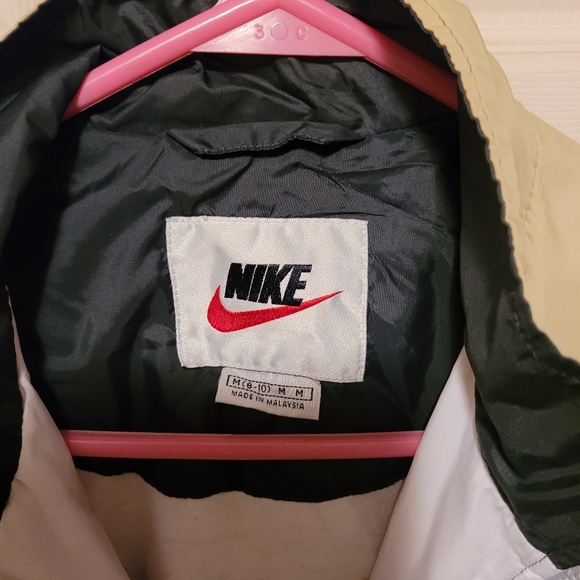 Nike Jacket - Picture 3 of 5